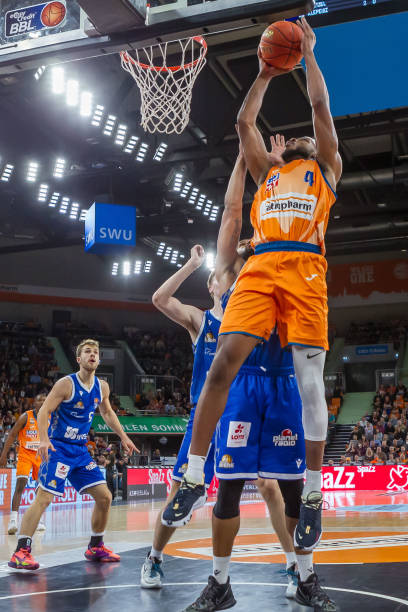 荷甲赛场保 荷甲赛场保